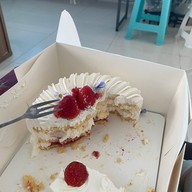 ขนมเอแคลร์ by Palin bakery