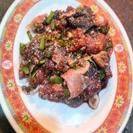 ร้าน โชควันชัย ลาบวัวหนองบัว ลาบ ก้อย ซอยจุ๊