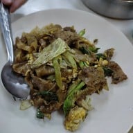เมนูของร้าน ราดหน้ายอดอร่อย เฮียจำเนียร