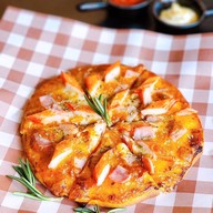 Witch Luck Cafe & Resturant คาเฟ่ ร้านอาหาร ที่ทำงาน