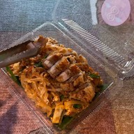 ผัดไทย 8 เซียน (ซอยวัดมะขาม) (ร้านหยุด 6-19 ธ.ค.)