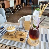 View-Ang House Café