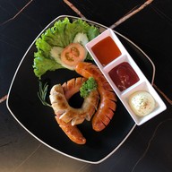 Witch Luck Cafe & Resturant คาเฟ่ ร้านอาหาร ที่ทำงาน