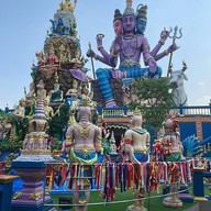 บรรยากาศ เทวสถานพระศิวะ พรหม นารายณ์
