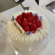 ขนมเอแคลร์ by Palin bakery