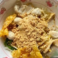 นำชัย เกี๊ยวปลา