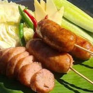 ไส้กรอกอีสาน-หนิง