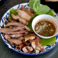 เมนูของร้าน ร้านลาบติดแอร์