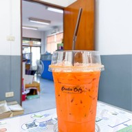 Studio Coffee• (กาแฟ ชา มัทฉะ นมสด & ขนมปังทานเล่น)