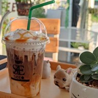 เมนูของร้าน SASE 6 Coffee ศาลาแดงแยกขวา (วัดคู่สร้าง)