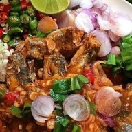 ก๋วยเตี๋ยวคลุกฝุ่น .