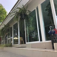 สวนอาหาร สราญ Restaurant & Coffee Bar
