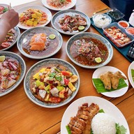 ลักกี้ยำ & ตำ – พิษณุโลก ( Lucky Yumm – Phitsanulok ) -