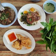 เมนูของร้าน น้องหมูน้ำตก