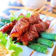 Captain Hook Riverfront Restaurant (กับตันฮุค เดอะริเวอร์ฟร้อนท์)