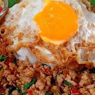 ก๋วยเตี๋ยวคลุกฝุ่น .