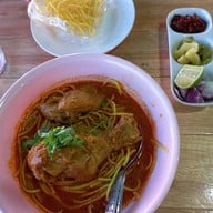 เมนูของร้าน ข้าวซอย  น้ำเงี้ยว มาลำกั๋น