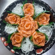 หน้าร้าน ไข่หวานบ้านซูชิ สะพานนวลฉวี By Yuki
