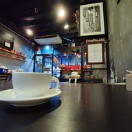 บรรยากาศ Warm Up Coffee