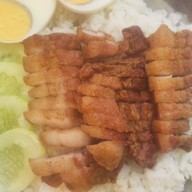 บูตะ ดงบุริ บางแสน (ข้าวหมูทอด บูตะ)