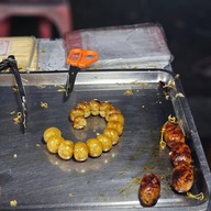 ไส้กรอกอีสาน หน้าวัดเป้ง