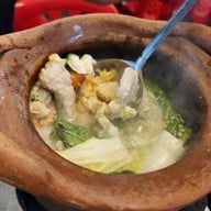 จิ้มจุ่มสุทธิพรเจ้าเก่าตรงข้ามโรงแรม บียู.เพลส