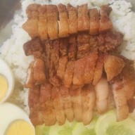 บูตะ ดงบุริ บางแสน (ข้าวหมูทอด บูตะ)