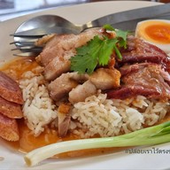 ทิพย์รส สุรินทร์ วงเวียนน้ำพุ