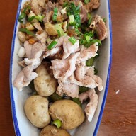 เมนูของร้าน สุดยอดก๋วยเตี๋ยวเรือ นครเชียงราย ปตท.บายพาส บ้านดู่