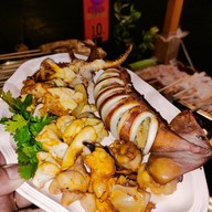 ร้านกระเพาะปลา  ที่ร้านเก่าขายปลาหมึกย่าง สาขา1