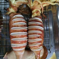 เมนูของร้าน ร้านกระเพาะปลา  ที่ร้านเก่าขายปลาหมึกย่าง สาขา1