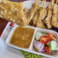 เมนูของร้าน สุดยอดก๋วยเตี๋ยวเรือ นครเชียงราย ปตท.บายพาส บ้านดู่