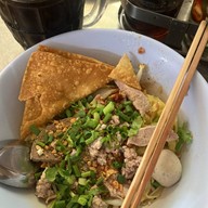 ก๋วยเตี๋ยวสามหมวย