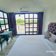 นอนริมน้ำ Sleep By The River