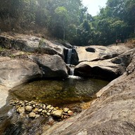 น้ำตกผาสำราญ