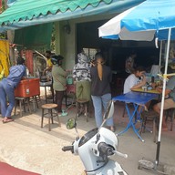 บรรยากาศ โกอ้วน ข้าวมันไก่คลองหวะ