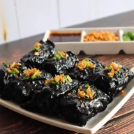 ร้านเกี๊ยวทรงเครื่องบางทราย คุณป้าวัยเกษียณ(ป้าล้าน) สาขานางรอง