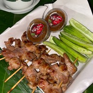 หมูปลาร้าลิ้นห้อย