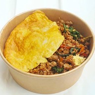 บ้านกะเพราข้าวไข่ข้นbypim ในหมู่บ้านรดาโฮม4