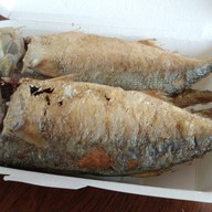 Food or drink of Krua Pla Too Bang Saen