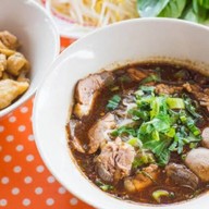 ก๋วยเตี๋ยวเรืออยุธยา ร้อยตะกร้อ อุดรธานี