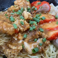 ครัวคุณนัท | ข้าวขาหมู ข้าวหมูแดง บะหมี่เกี๊ยว | ประชาอุทิศ