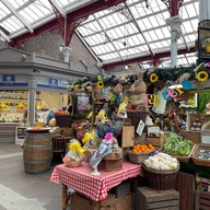 บรรยากาศ St. Helier Central Market