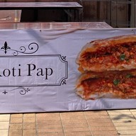 Roti thai Halal Food โรงแรมบียอน ป่าตอง