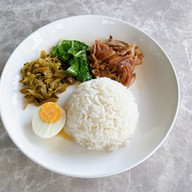 เมนูของร้าน ปากะนิน เย็นตาโฟ : Pa Ka Nin Noodle Cafe กระบี่