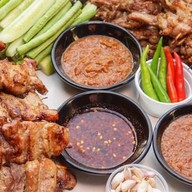 ปลื้มcoffee ติ่มชำ&กระเพรา&เบอร์เกอร์