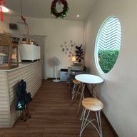 บรรยากาศ สรัม คาเฟ่ Srūm cafè ช้างเผือก