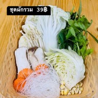 Chucoffee ตลาดต้นไม้พระเงิน นนทบุรี