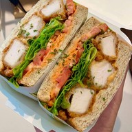 เมนูของร้าน สรัม คาเฟ่ Srūm cafè ช้างเผือก