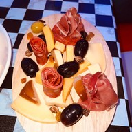 Santacruz restaurant & bar